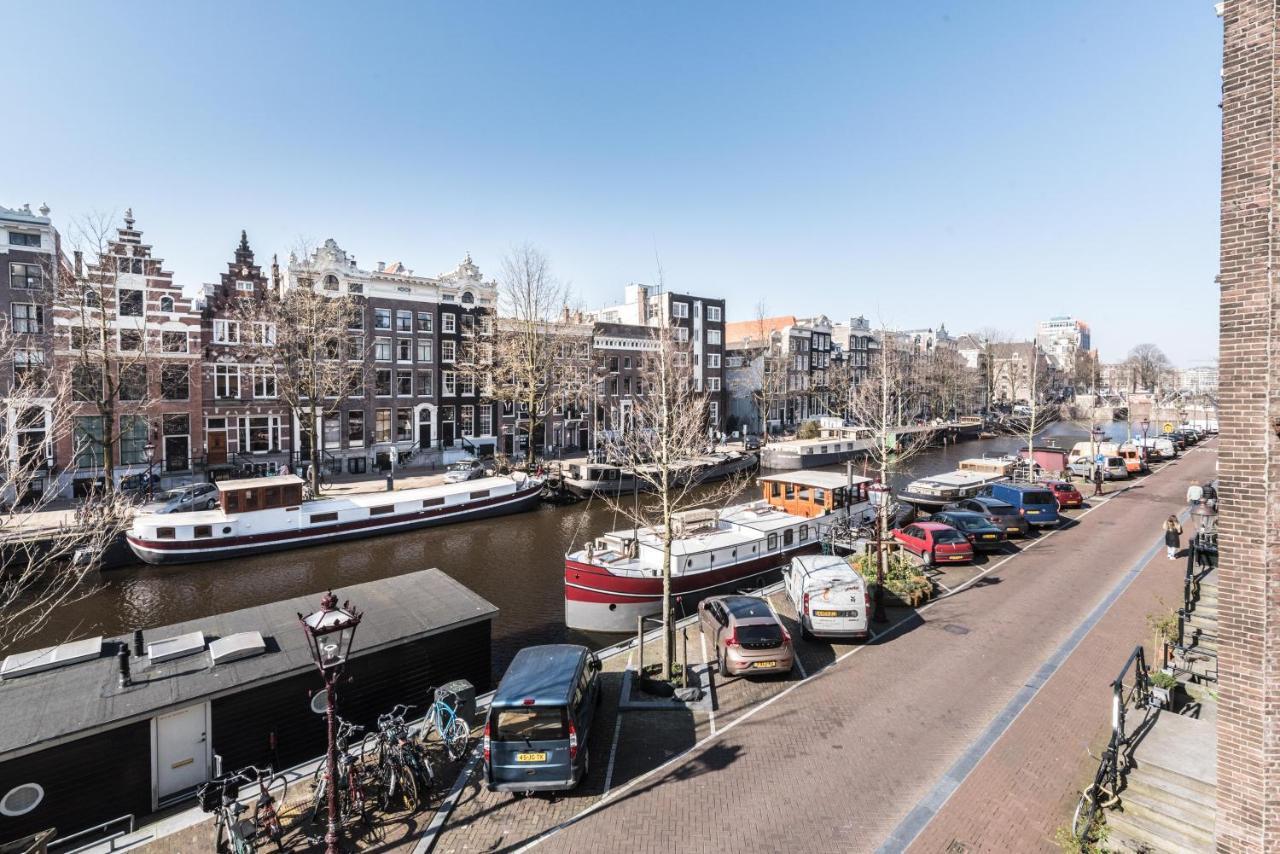 Classy Room 17Th C Canalhouse Amsterdam Exterior photo